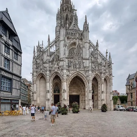 Terra Bella - Joli Renove Vue Sur L'eglise Saint Maclou شقة